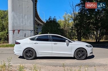 Седан Ford Fusion 2015 в Києві