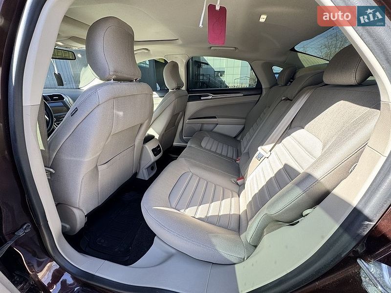 Седан Ford Fusion 2019 в Кривому Розі