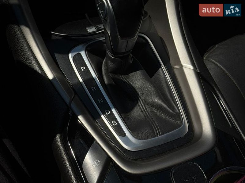 Седан Ford Fusion 2014 в Ивано-Франковске