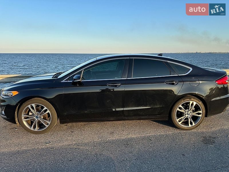 Седан Ford Fusion 2019 в Черкассах