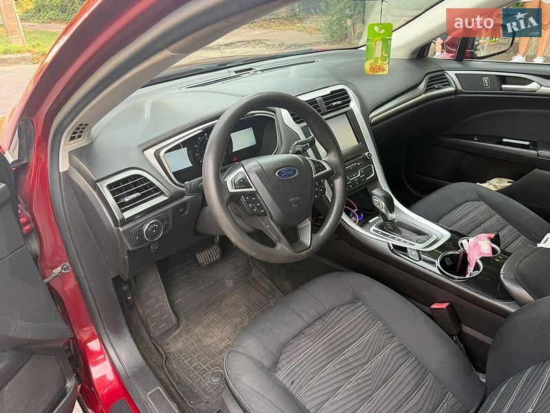 Седан Ford Fusion 2015 в Чернігові