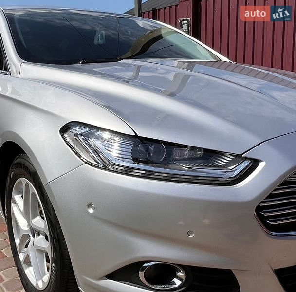 Седан Ford Fusion 2016 в Миргороде