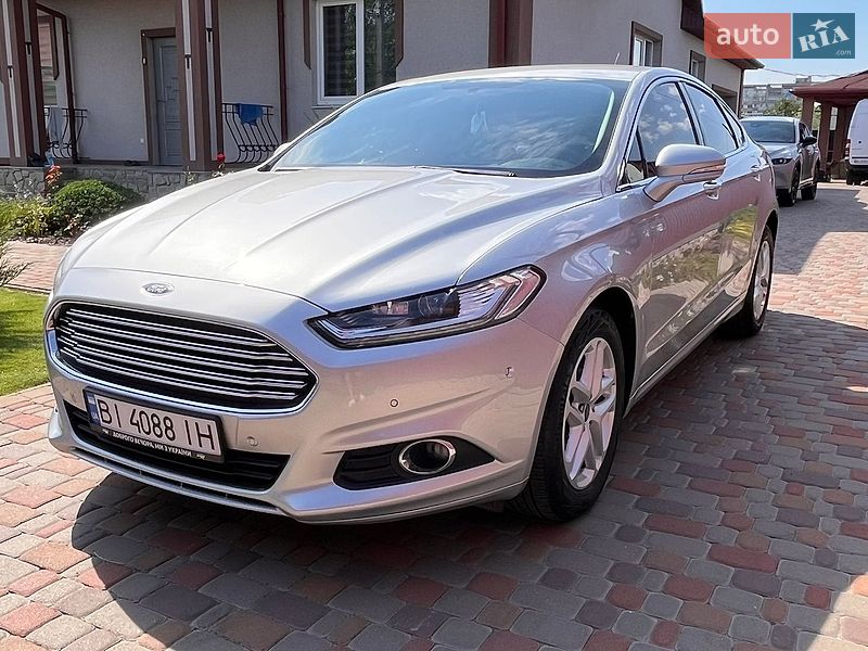 Седан Ford Fusion 2016 в Миргороде
