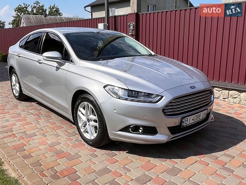 Седан Ford Fusion 2016 в Миргороде