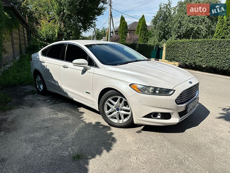 Седан Ford Fusion 2015 в Харькове