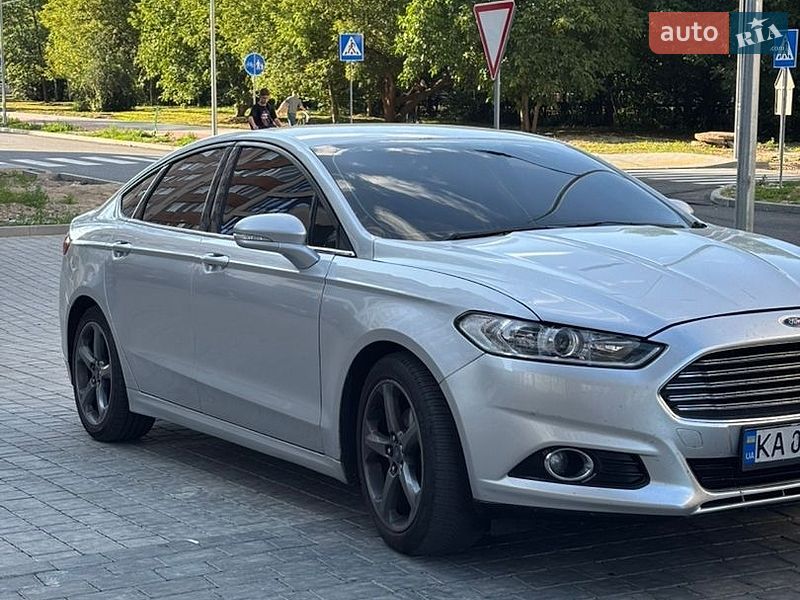Ford Fusion 2015