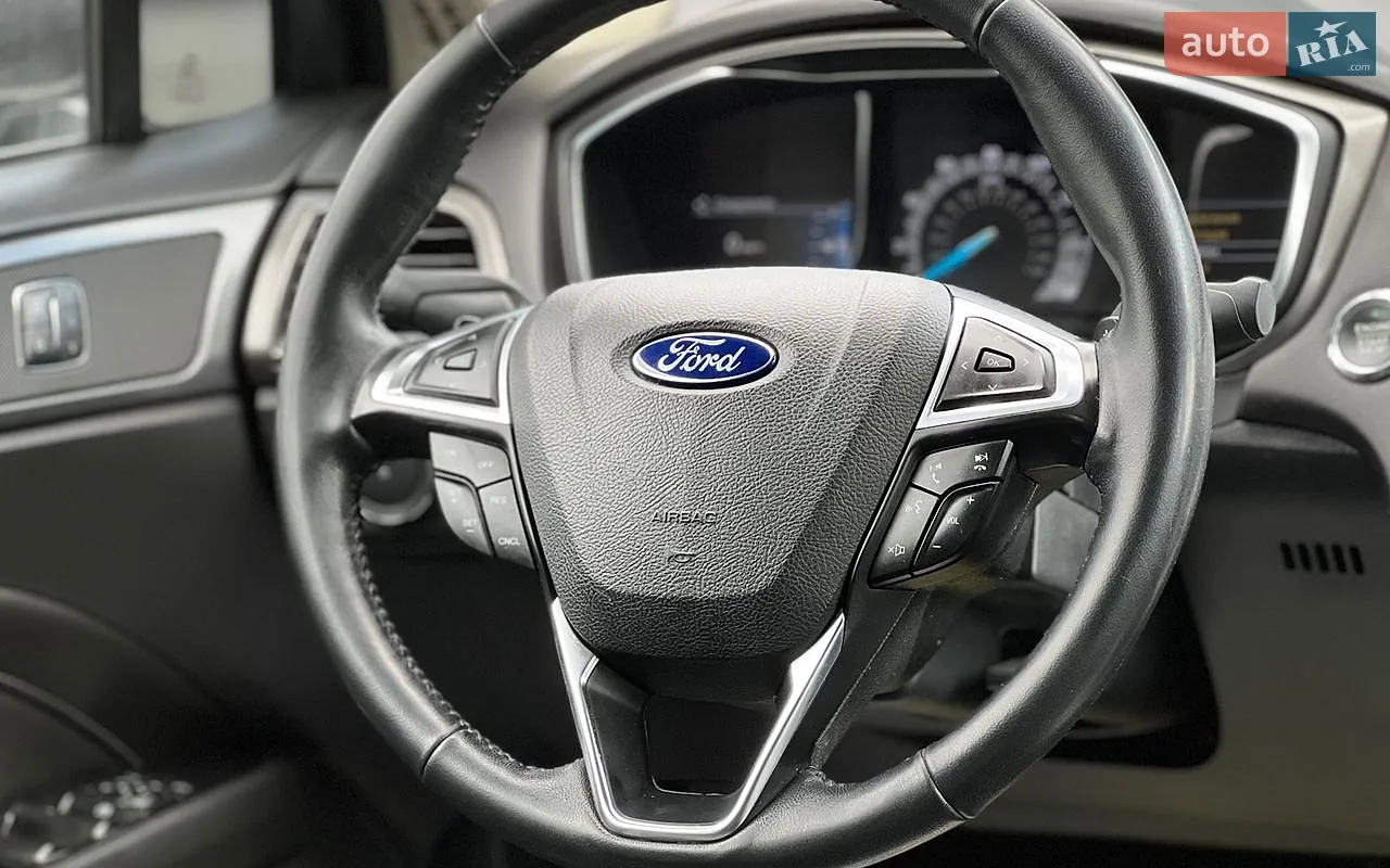 2017 Ford Fusion - мініатюра 19