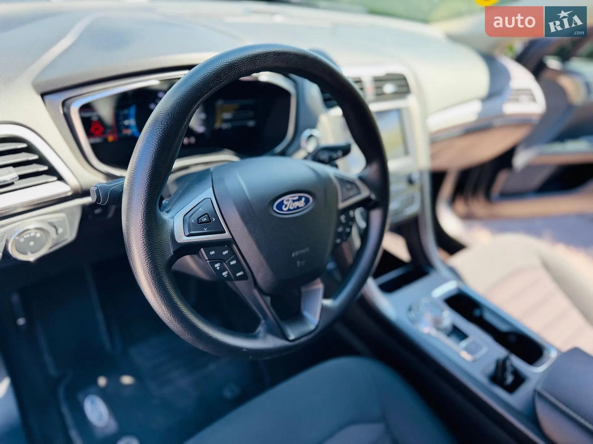 2020 Ford Fusion - мініатюра 25