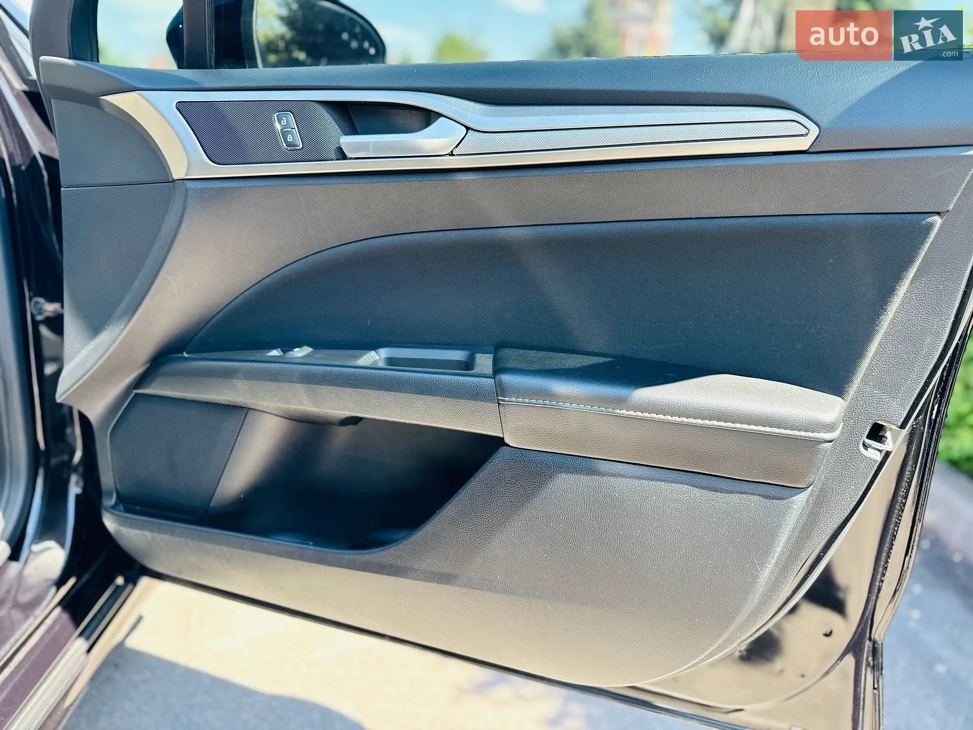 2020 Ford Fusion - мініатюра 31