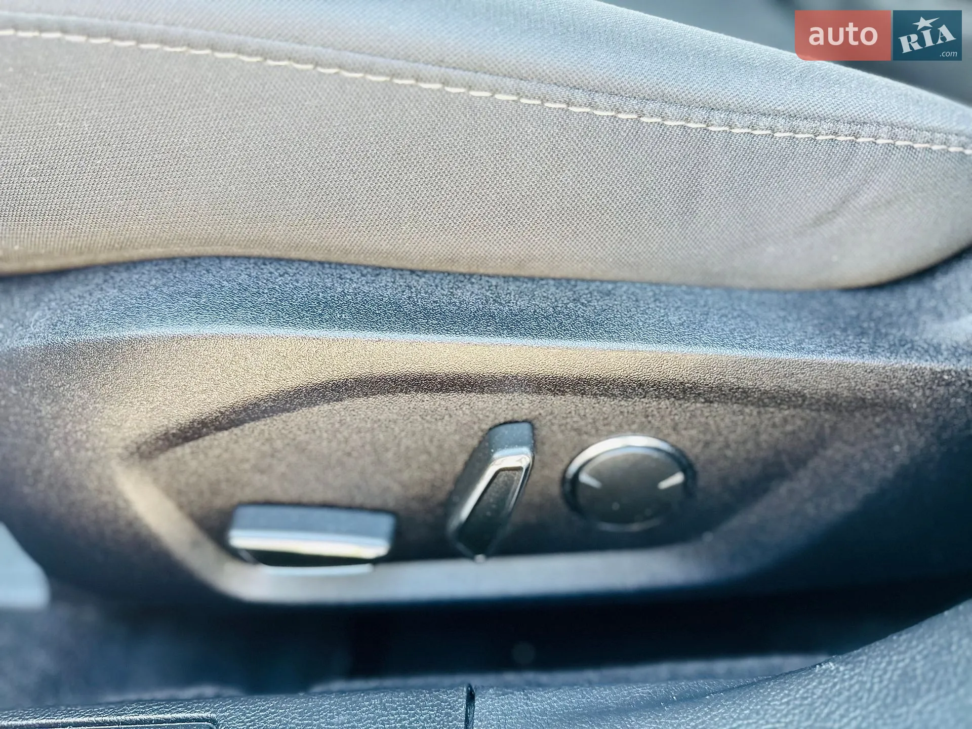 2020 Ford Fusion - мініатюра 35