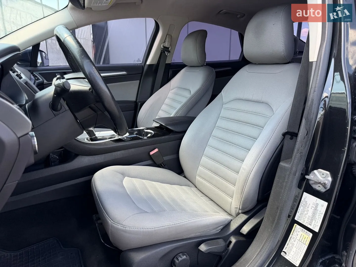 2014 Ford Fusion - мініатюра 25