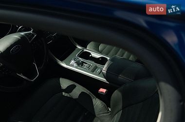 Седан Ford Fusion 2016 в Львові