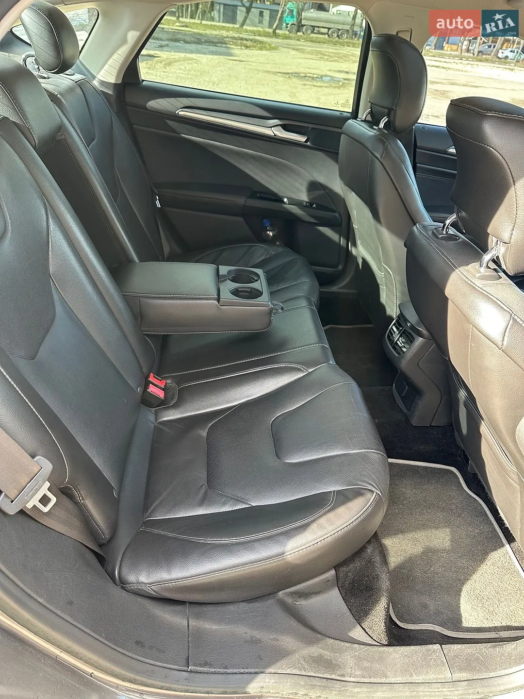 2013 Ford Fusion - мініатюра 22