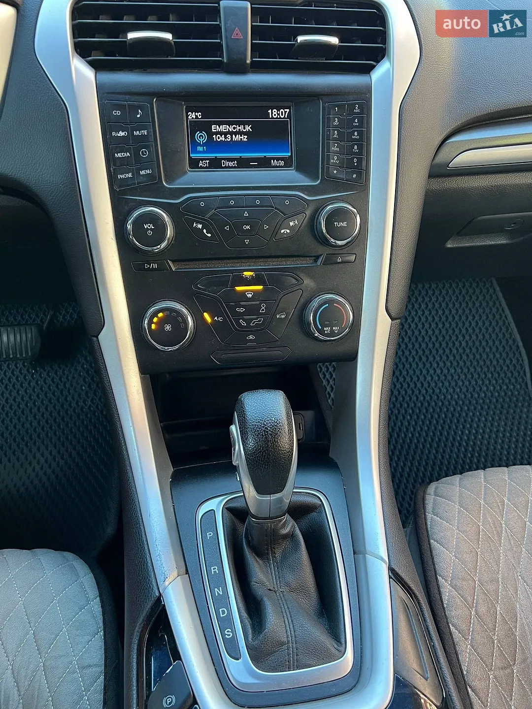2014 Ford Fusion - мініатюра 18