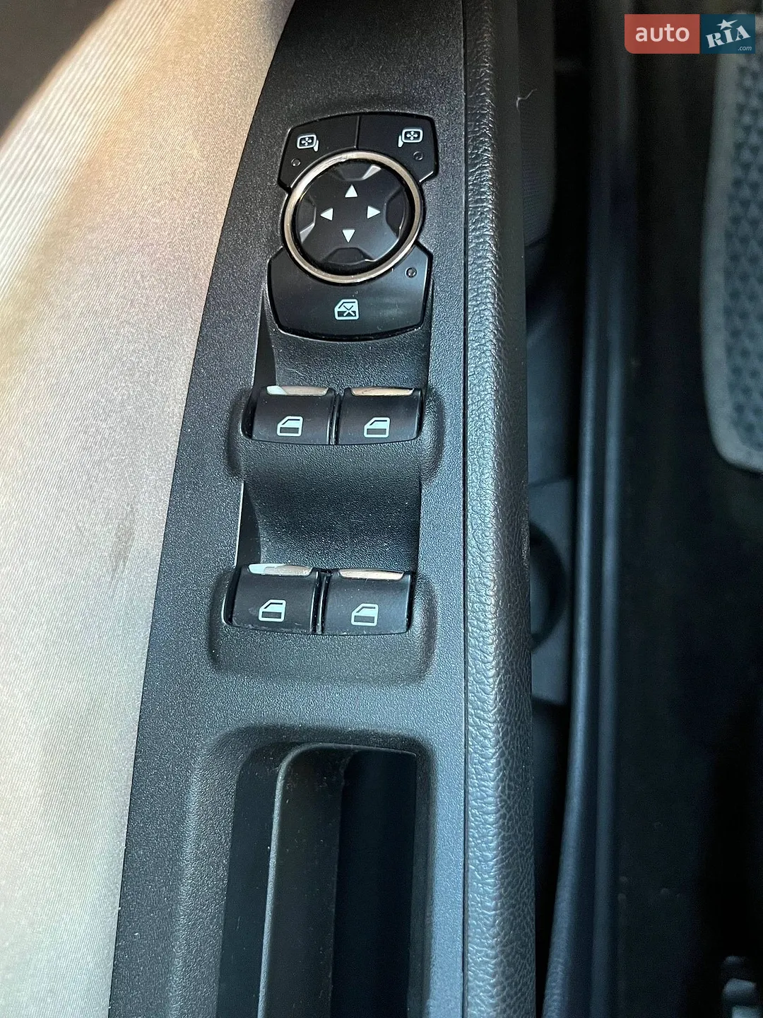 2014 Ford Fusion - мініатюра 19