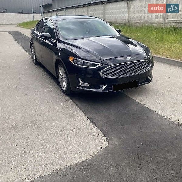 Седан Ford Fusion 2018 в Івано-Франківську