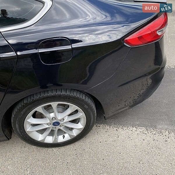 Седан Ford Fusion 2018 в Івано-Франківську