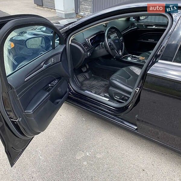Седан Ford Fusion 2018 в Івано-Франківську