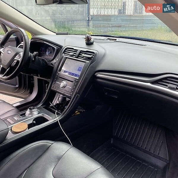 Седан Ford Fusion 2018 в Івано-Франківську