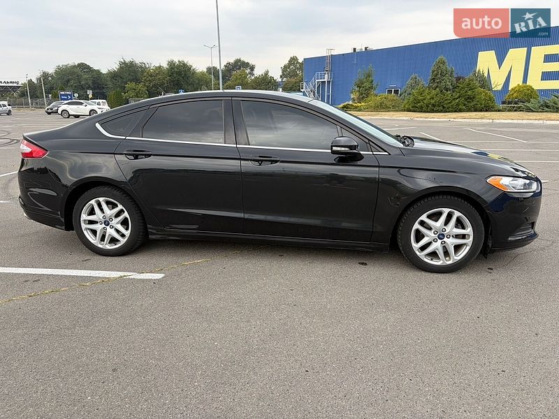 Седан Ford Fusion 2014 в Днепре