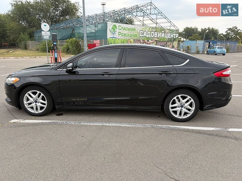 Седан Ford Fusion 2014 в Днепре