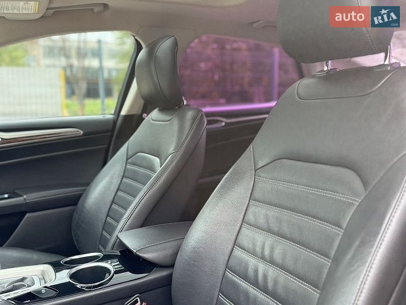 Седан Ford Fusion 2013 в Вінниці