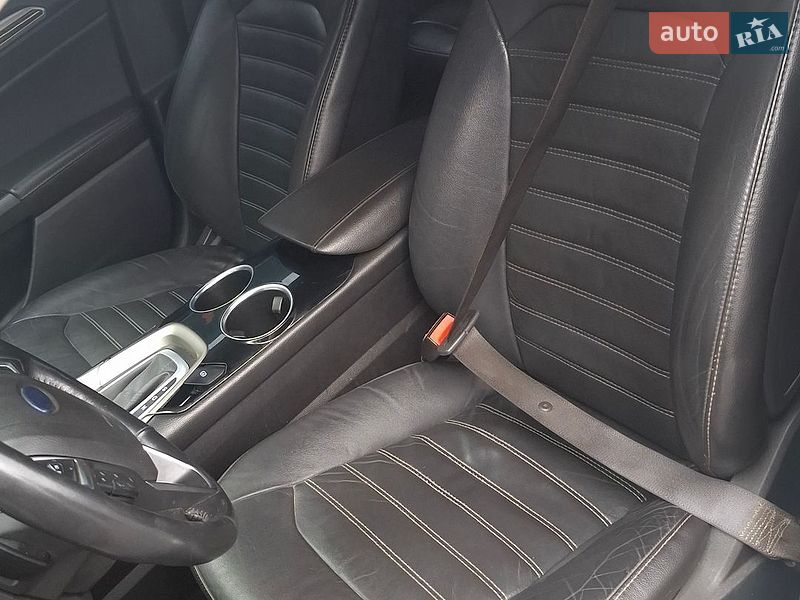 Седан Ford Fusion 2013 в Николаеве
