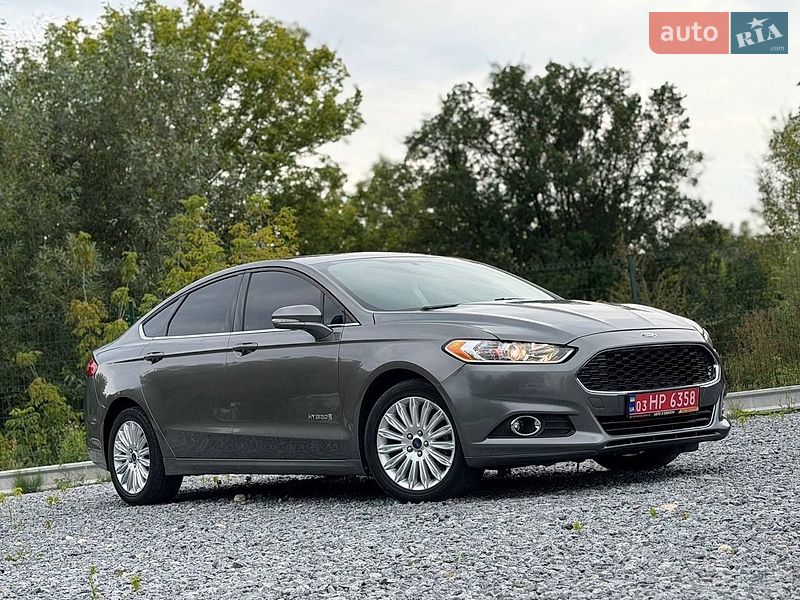 Седан Ford Fusion 2014 в Дрогобичі