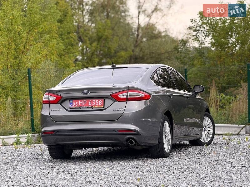 Седан Ford Fusion 2014 в Дрогобичі