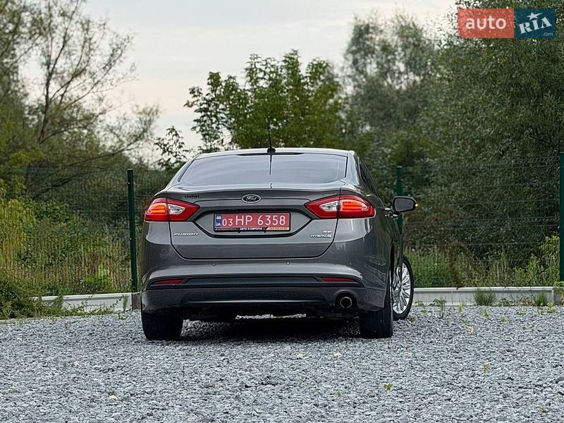 Седан Ford Fusion 2014 в Дрогобичі