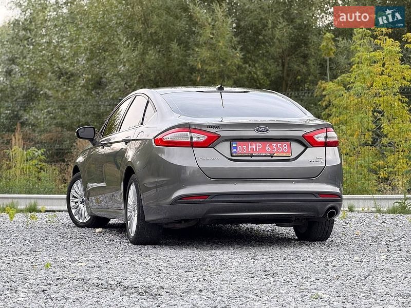 Седан Ford Fusion 2014 в Дрогобичі
