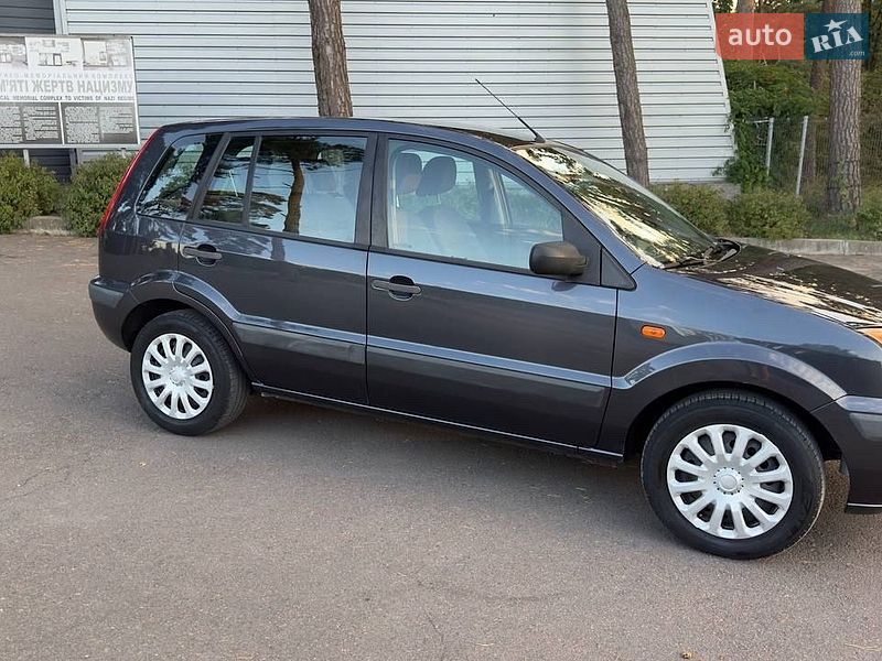 Хэтчбек Ford Fusion 2008 в Виннице