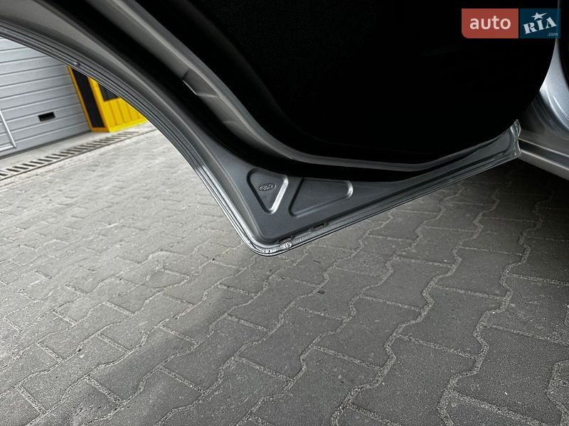 Хетчбек Ford Fusion 2010 в Тернополі