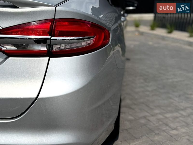 Седан Ford Fusion 2016 в Южноукраинске