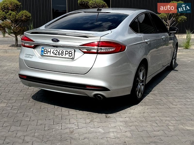 Седан Ford Fusion 2016 в Южноукраинске