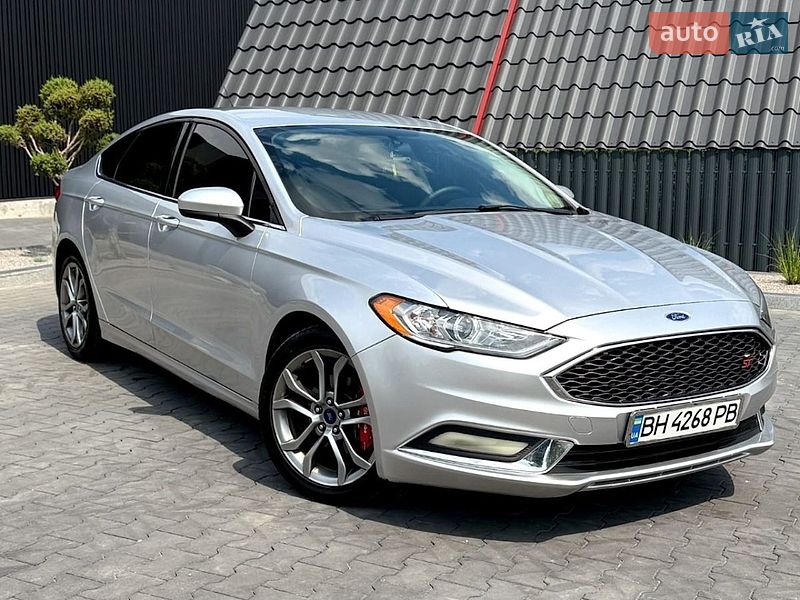Седан Ford Fusion 2016 в Южноукраинске