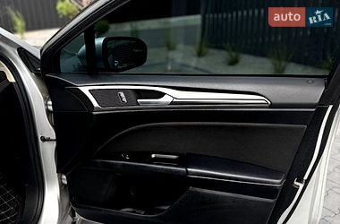 Седан Ford Fusion 2016 в Южноукраинске