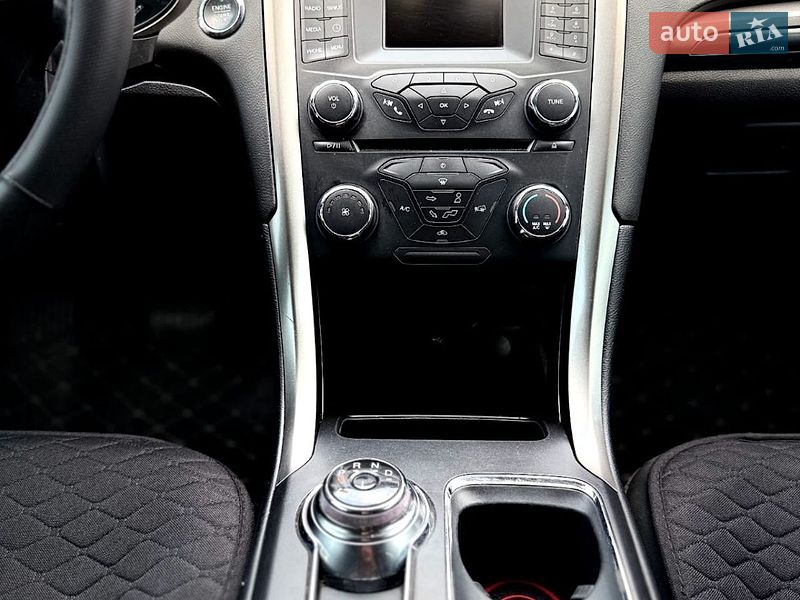 Седан Ford Fusion 2016 в Южноукраинске