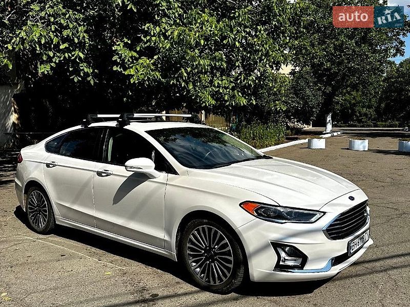Седан Ford Fusion 2019 в Татарбунарах