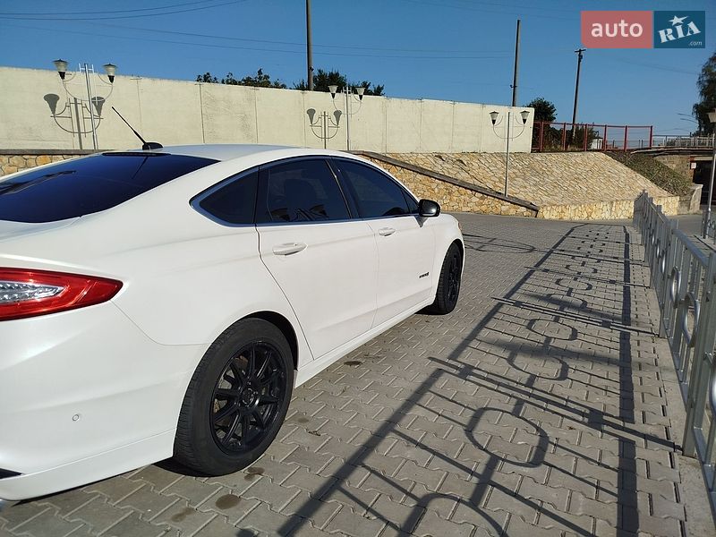Седан Ford Fusion 2013 в Могилев-Подольске