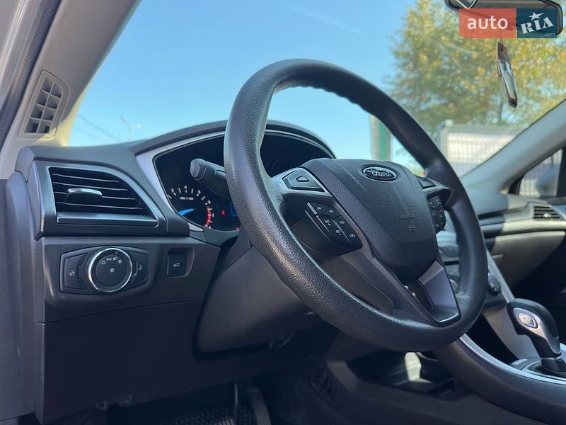 Седан Ford Fusion 2015 в Виннице