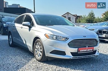 Седан Ford Fusion 2015 в Виннице