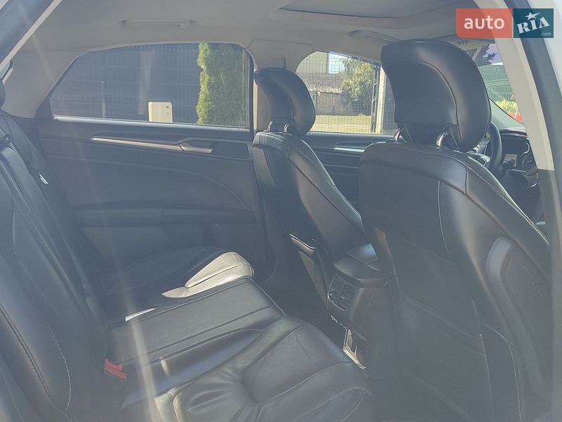 Седан Ford Fusion 2014 в Луцке