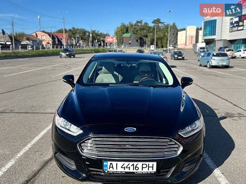 Седан Ford Fusion 2015 в Чернігові