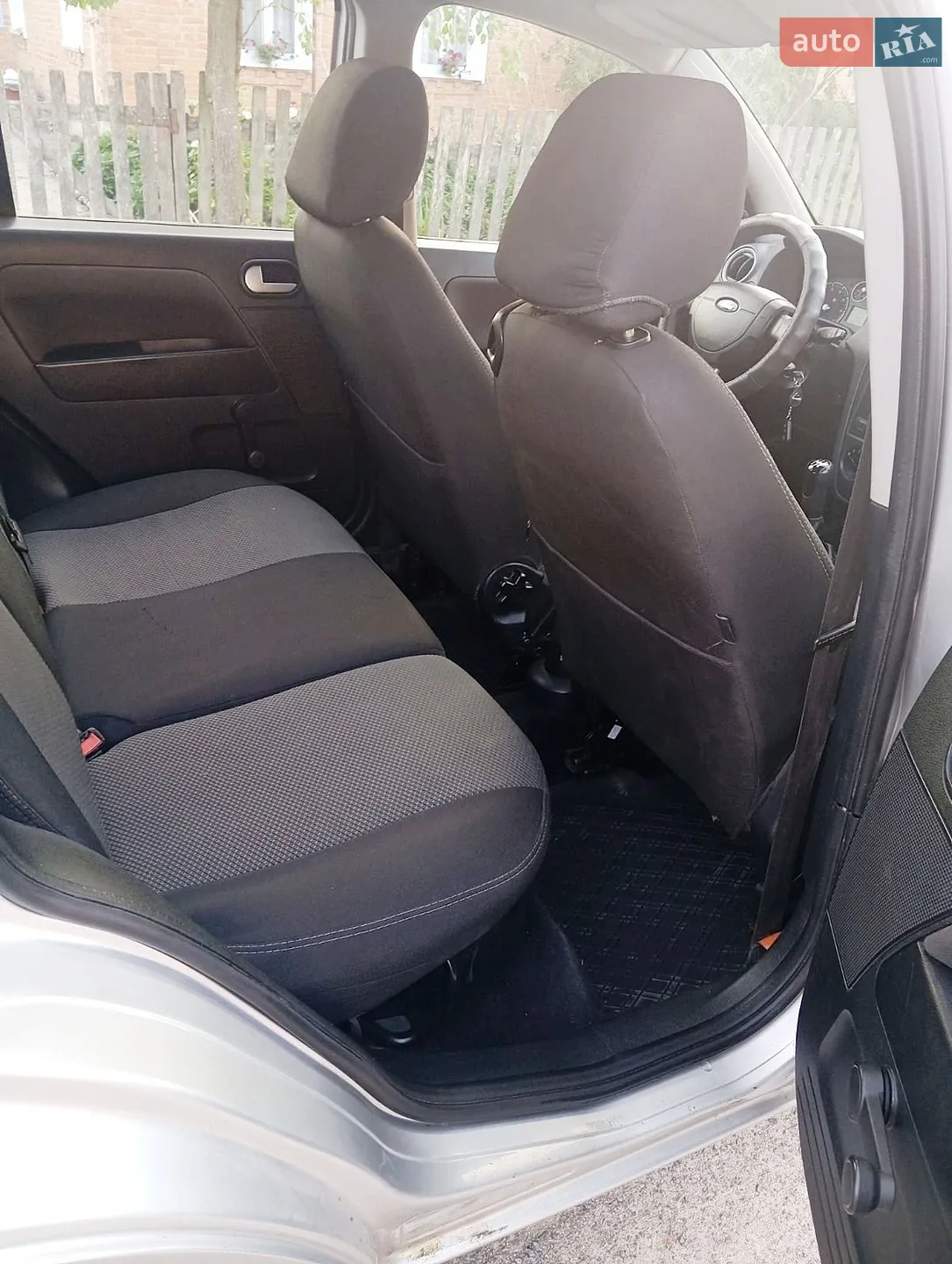 2010 Ford Fusion - мініатюра 11