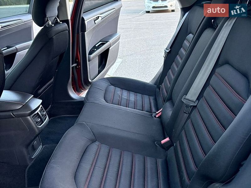 Седан Ford Fusion 2014 в Киеве