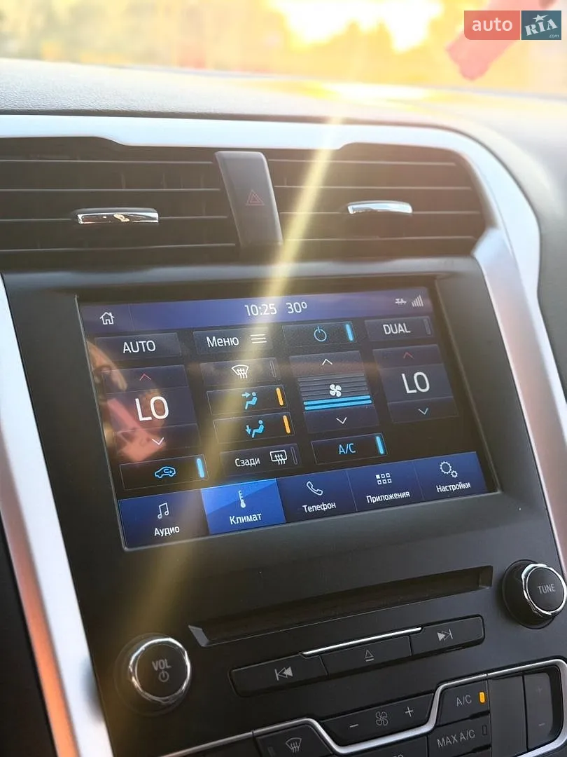2014 Ford Fusion - мініатюра 11