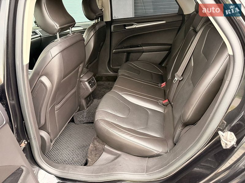 Седан Ford Fusion 2015 в Вінниці