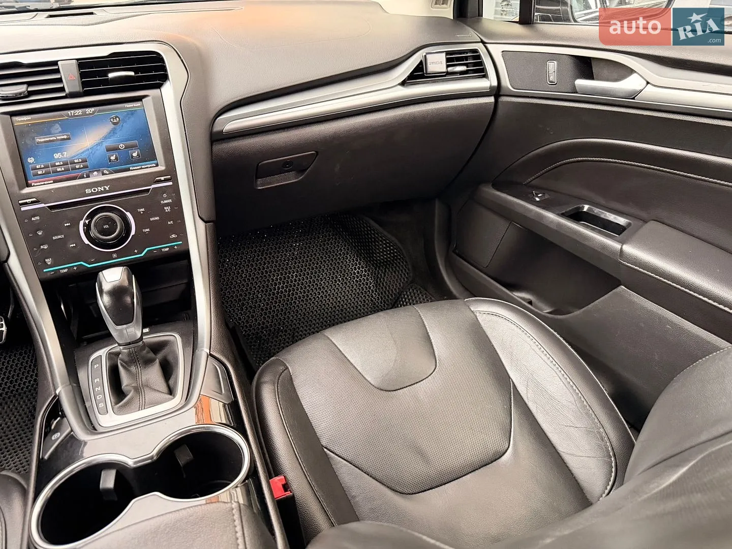 2015 Ford Fusion - мініатюра 32