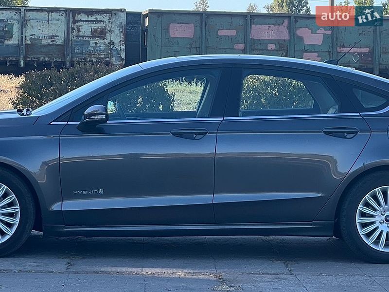 Седан Ford Fusion 2015 в Днепре
